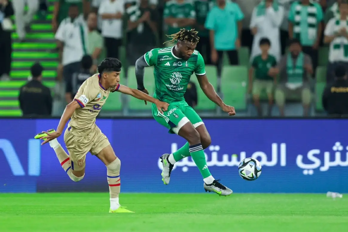 موعد مباراه ابها والاهلي في دوري روشن السعودي والقنوات الناقلة