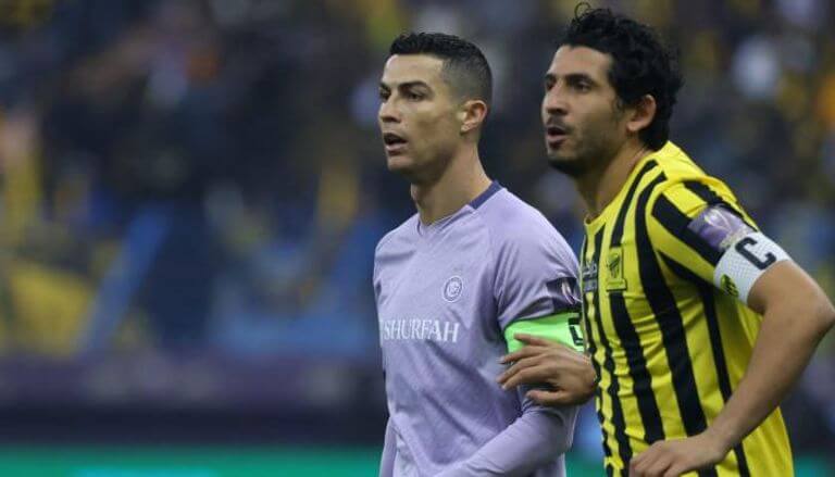 كلاسيكو السعودية.. موعد مباراة الإتحاد والنصر والقنوات الناقلة