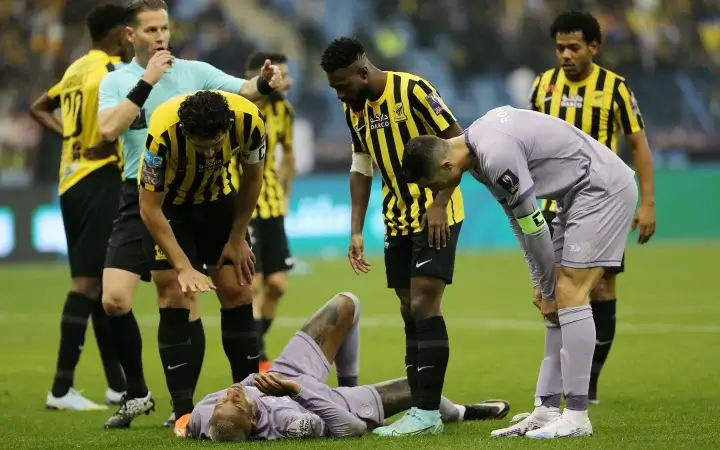 كلاسيكو السعودية.. موعد مباراة الإتحاد والنصر والقنوات الناقلة