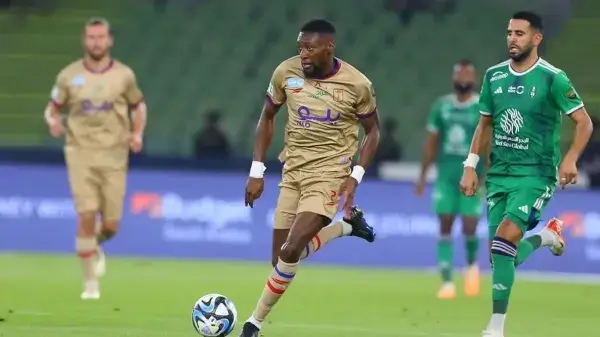 موعد مباراة أبها والأهلي في دوري روشن السعودي والقنوات الناقلة